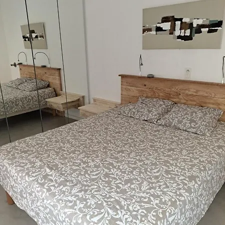 Villapapyrustoulon Villa *