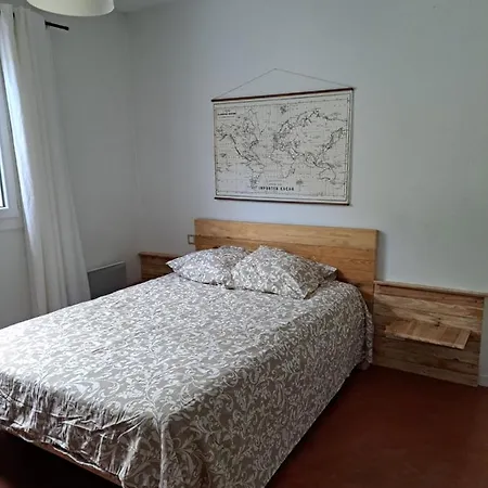Villapapyrustoulon Villa